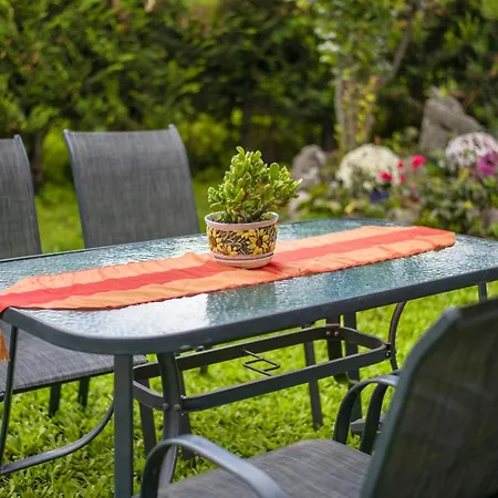 Trikala Home アパート